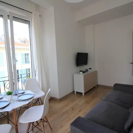 - Notre Dame Hyper Centre 5min Massena Appartement *